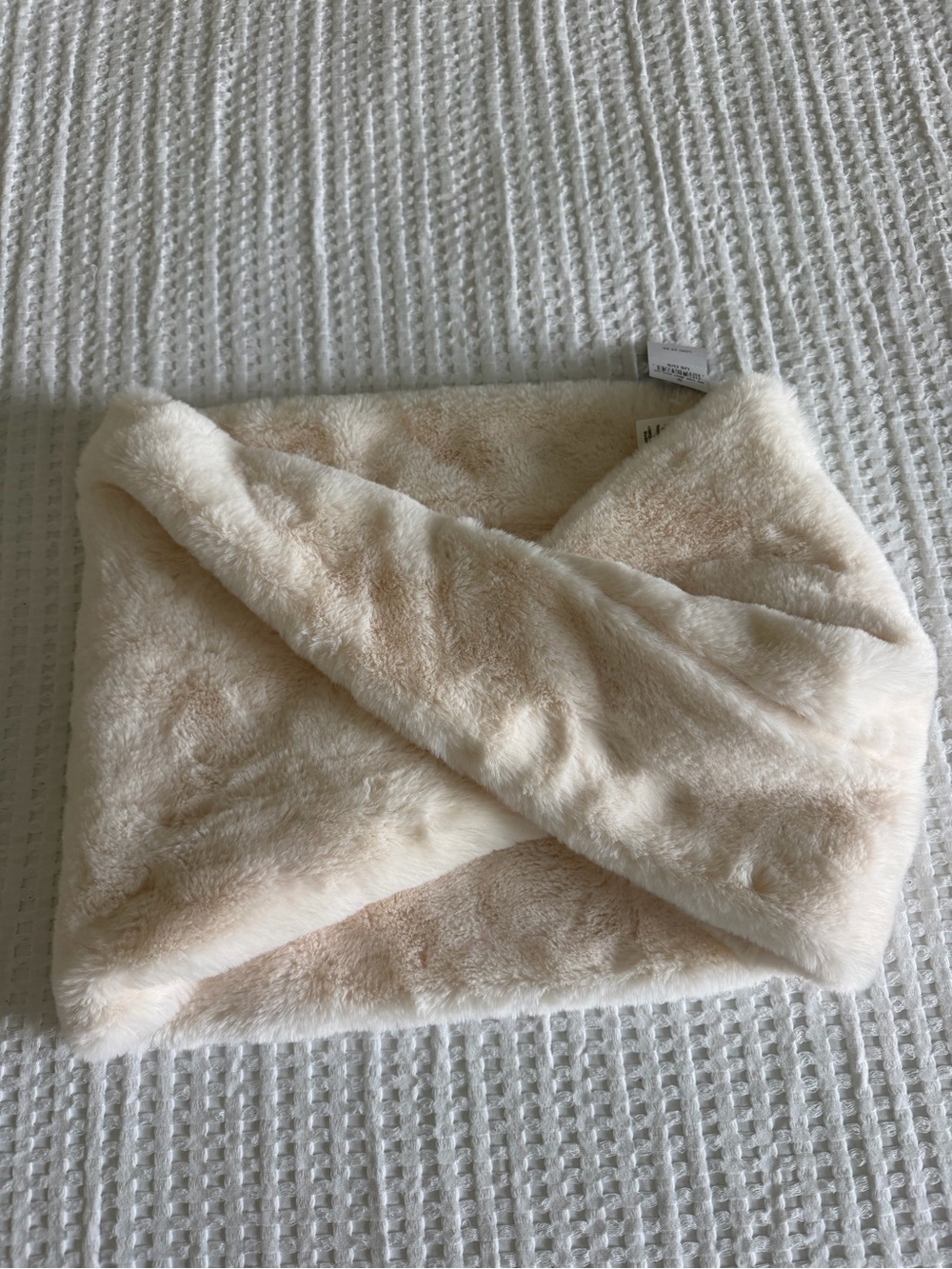 American Eagle Faux Fur Twist Infinity Scarf